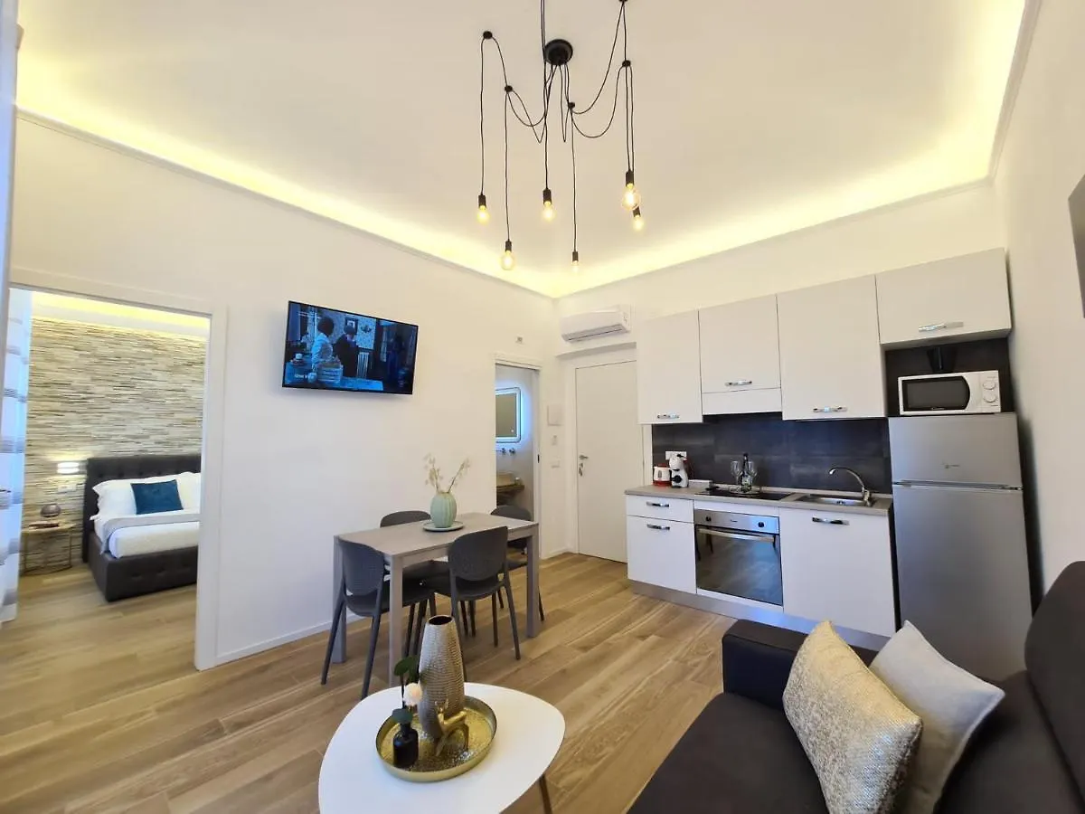 Soni Apartment La Spezia 0*,