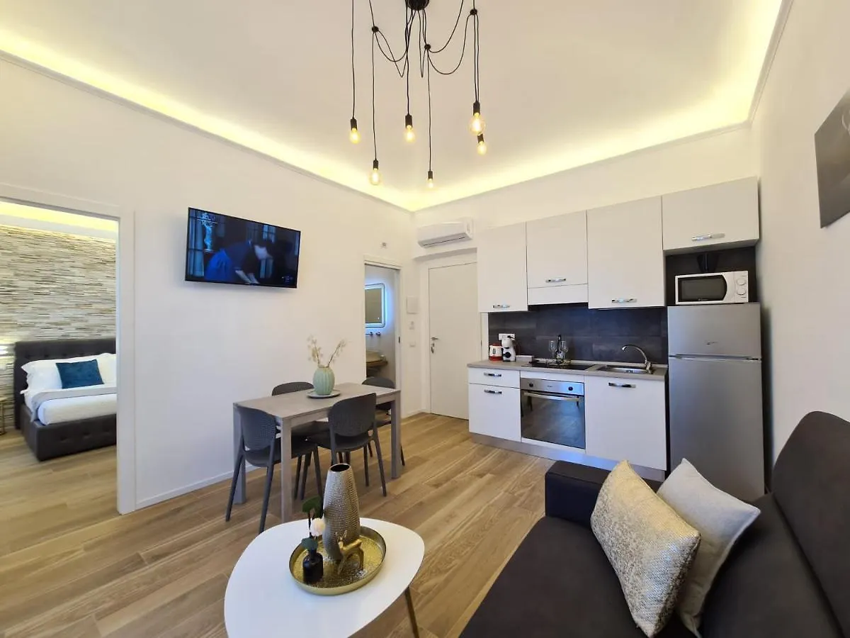 Soni Apartment La Spezia 0*,  Italy