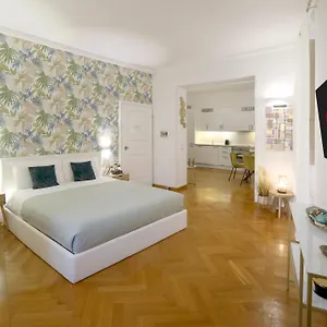 https://residenza-al-colosseo.it-romehotels.com
